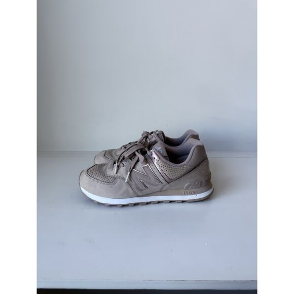 New Balance 574 Womens 10 Dusty Pink Athletic Running Shoes Sneakers - Picture 1 of 9